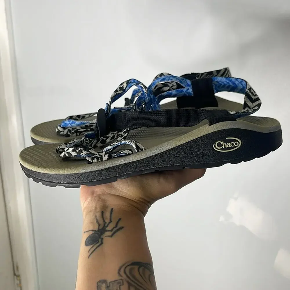 CHACO Black and White Blue Detail Patterned Strappy Sandals Size 10